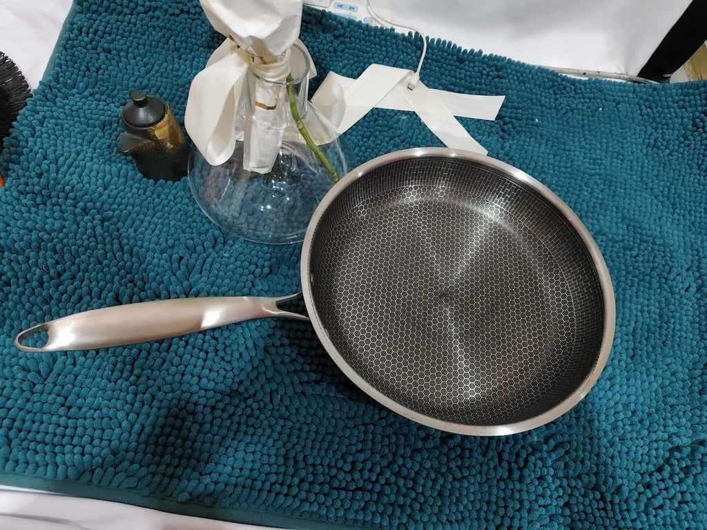 Household Stainless Steel Full Screen Honeycomb Frying Pan